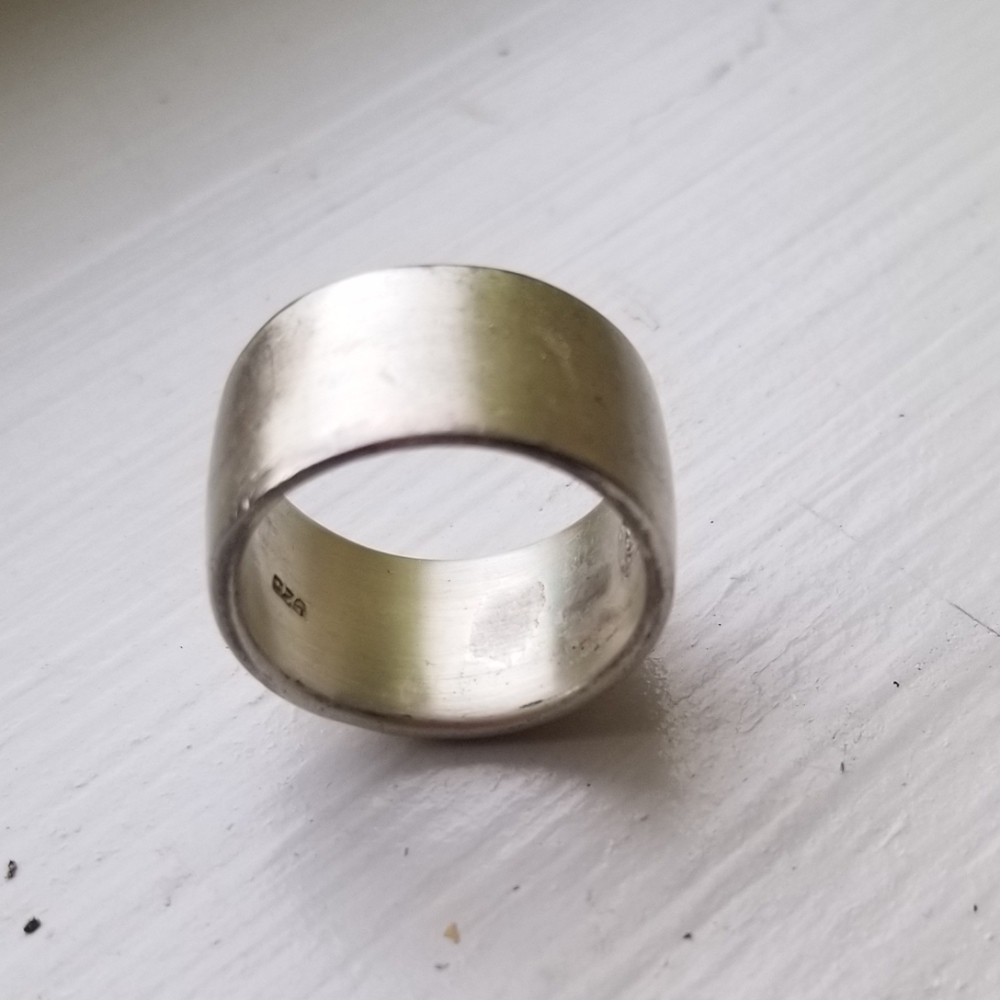 Nine West silver ring